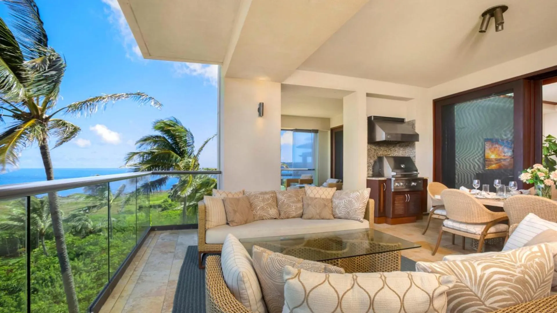 Kbm Resorts Free Car Hale Makai At Montage Kapalua Bay 3-Bedroom Beachfront Condo With Daily Housekeeping Spa 0*,  США